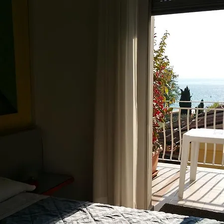 Luna Sirmione